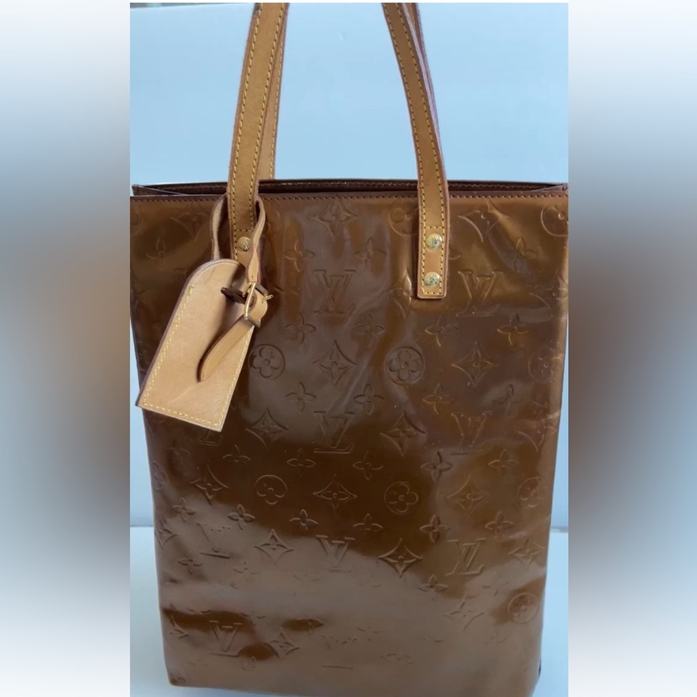 Authentic Vintage Louis Vuitton Vernis Reade MM Bronze with Luggage Tag